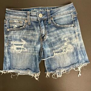 American Eagle Super Stretch X Women’s Distressed Denim Shorts Size 2